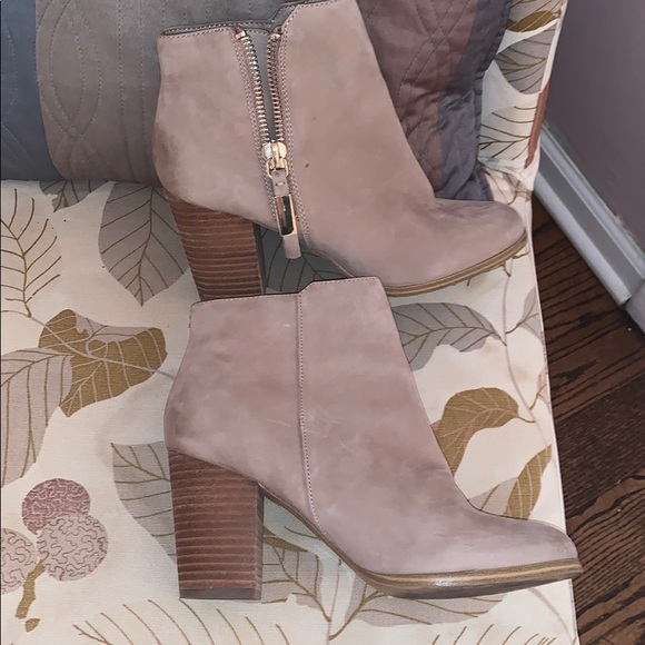 Tan booties - Picture 2 of 2